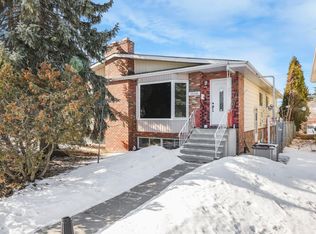 10350 154th St NW, Edmonton, AB