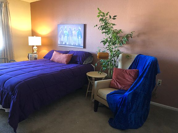 2nd image of 385 W Rio Altar