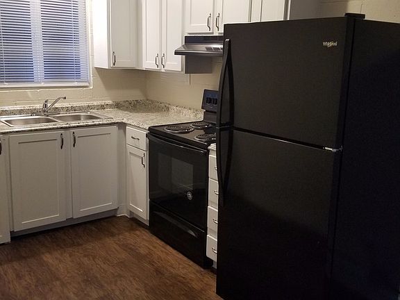 4th image of 500 S River St APT 3