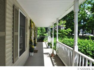 1741 Nine Mile Point Rd, Penfield, NY 14526