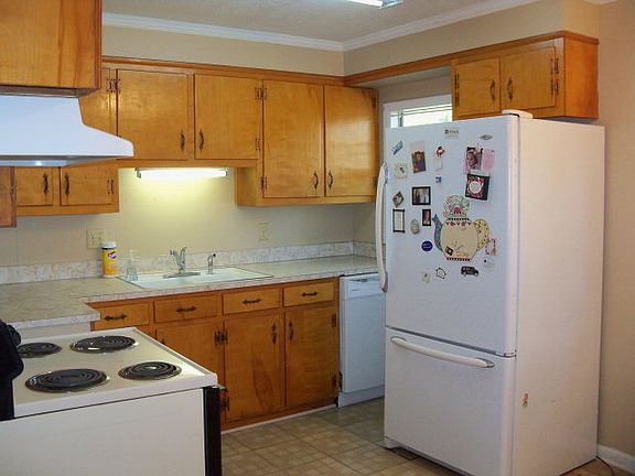2nd image of 710 Faubus Dr