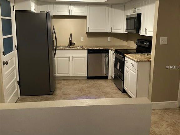 5th image of 147 Lago Vista Blvd
