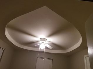 3573 SW Kirklawn Ave, Topeka, KS 66611