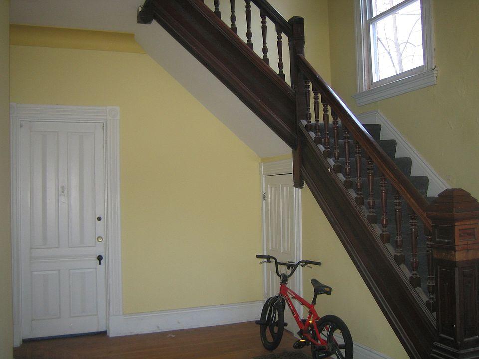 1st image of 2702 Eden Ave APT 1