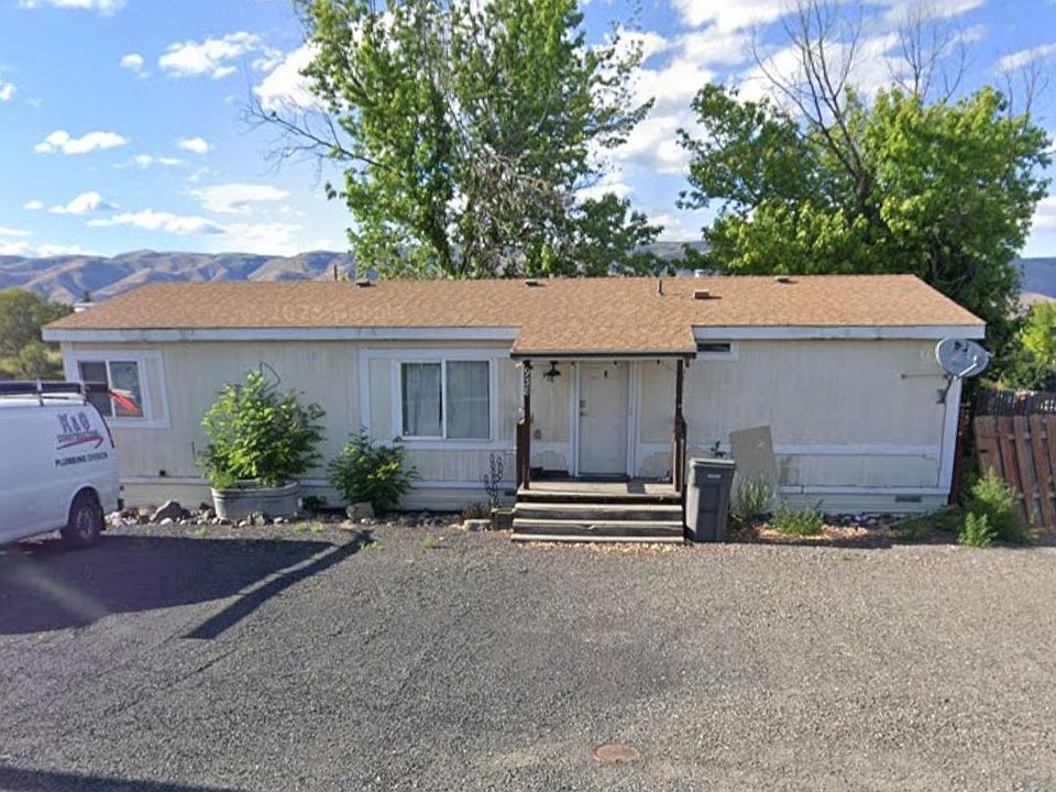 1st image of 938 Walk Ln
