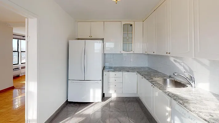 Rented by Metro Garden Realty NYC | media 25