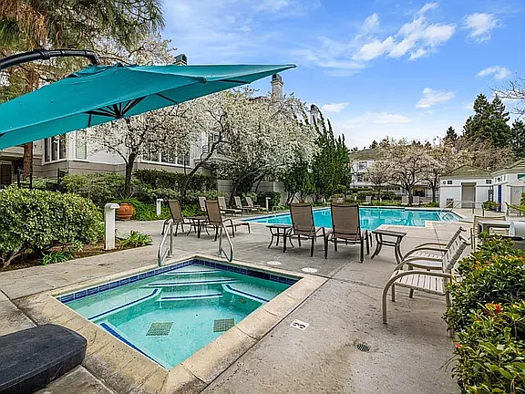 1 bed, 871 sqft, $3,200 — Photo 4