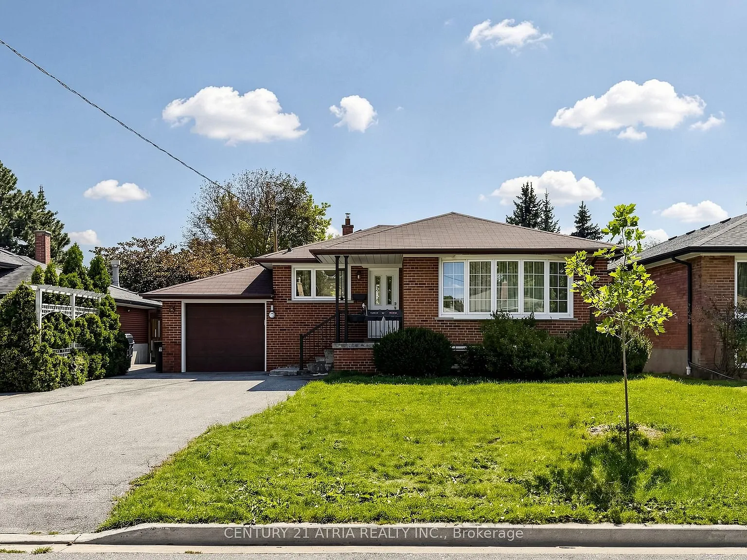 4 bed, $3,980 — Photo 2