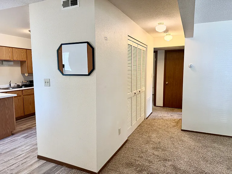 514 E Harney St #D — Photo 9