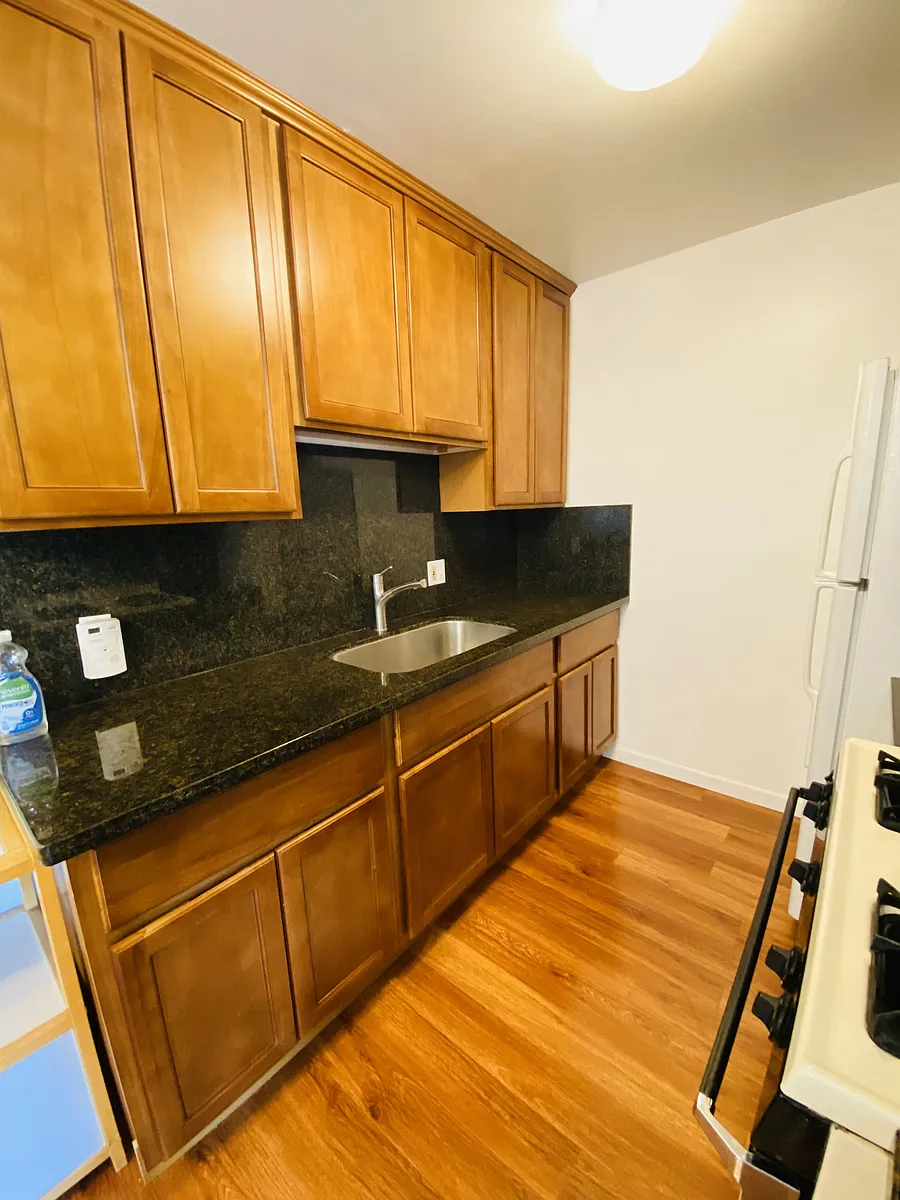 Building Photo - 3027 Emerson St #3027