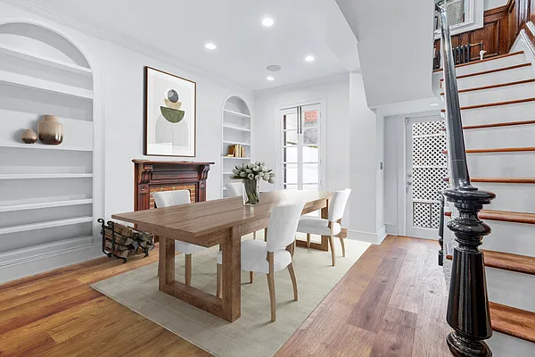 Rented by Compass | media 19