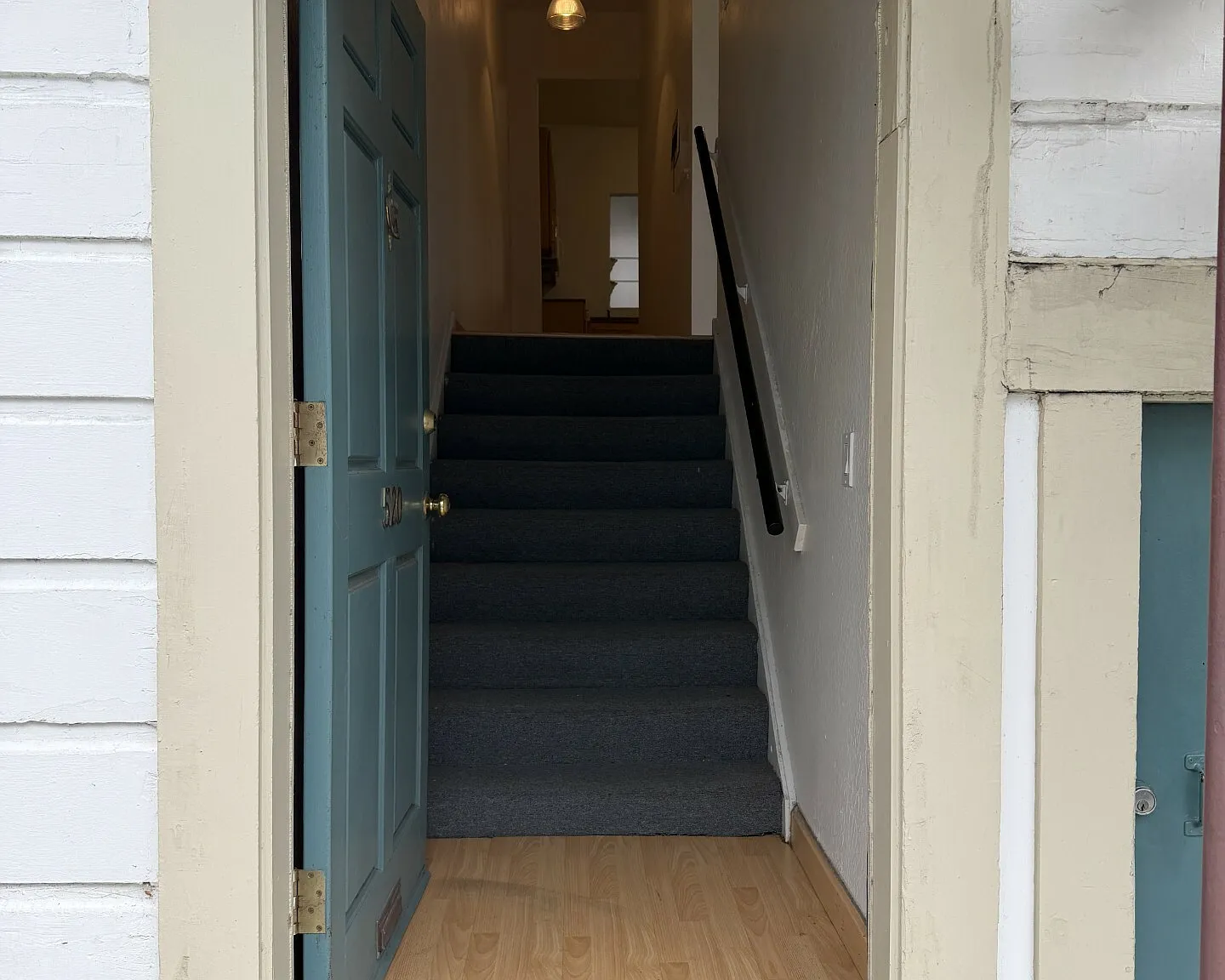 1 bed, 1.0 bath, 400 sqft, $3,000 — Photo 1