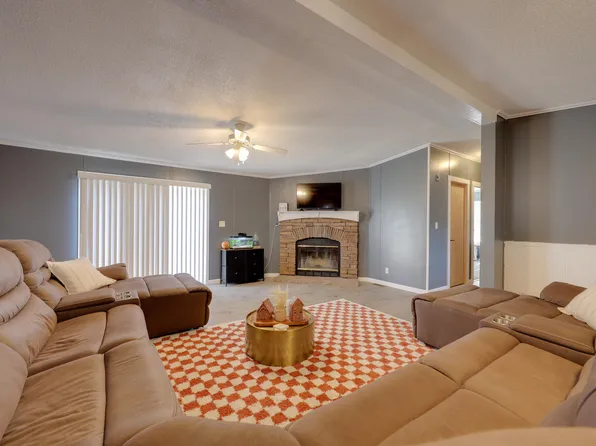 27000 S 626th Ln, Grove, OK 74344