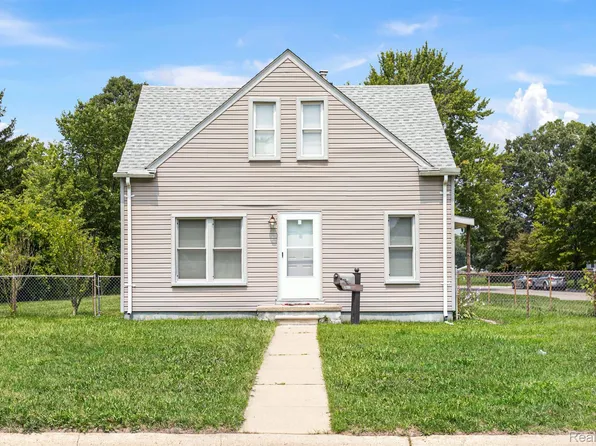 28412 Fernwood St, Inkster, MI 48141