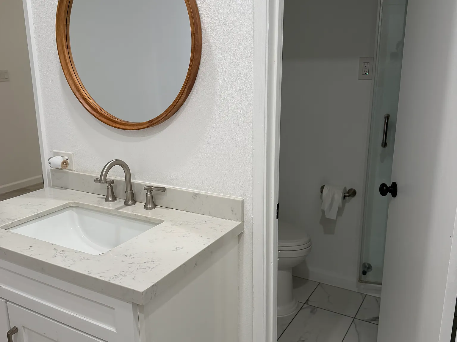 2 bed, 1121 sqft, $3,400 — Photo 4