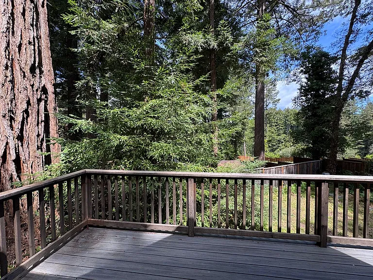 867 Hillcrest Dr — Photo 25