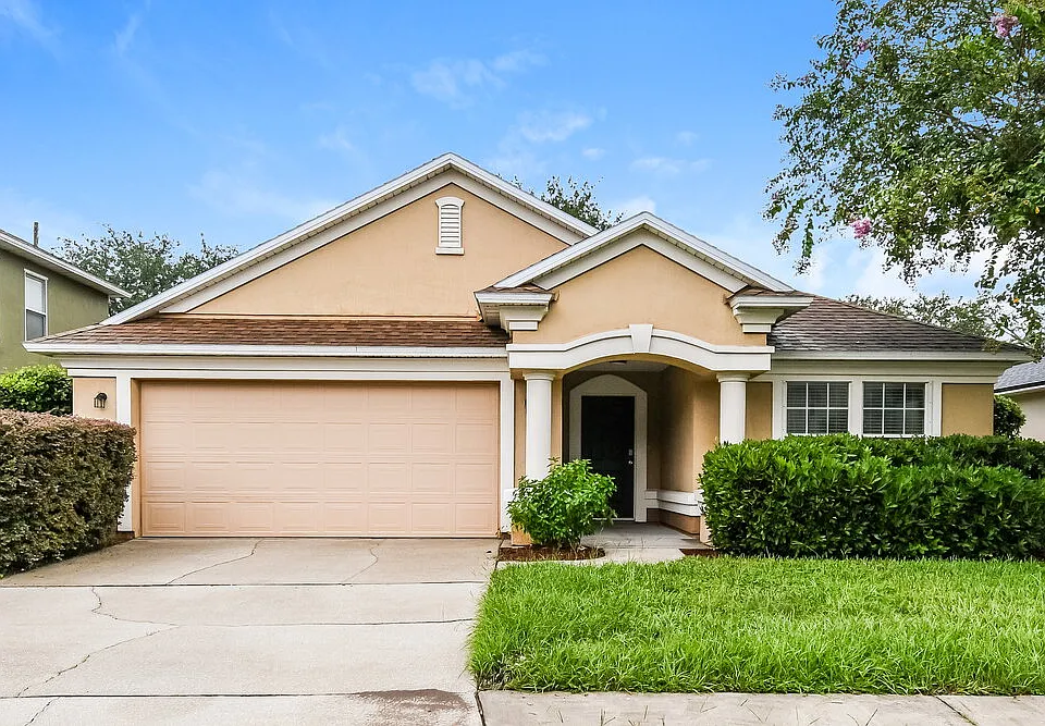 3859 Marsh Bluff Dr