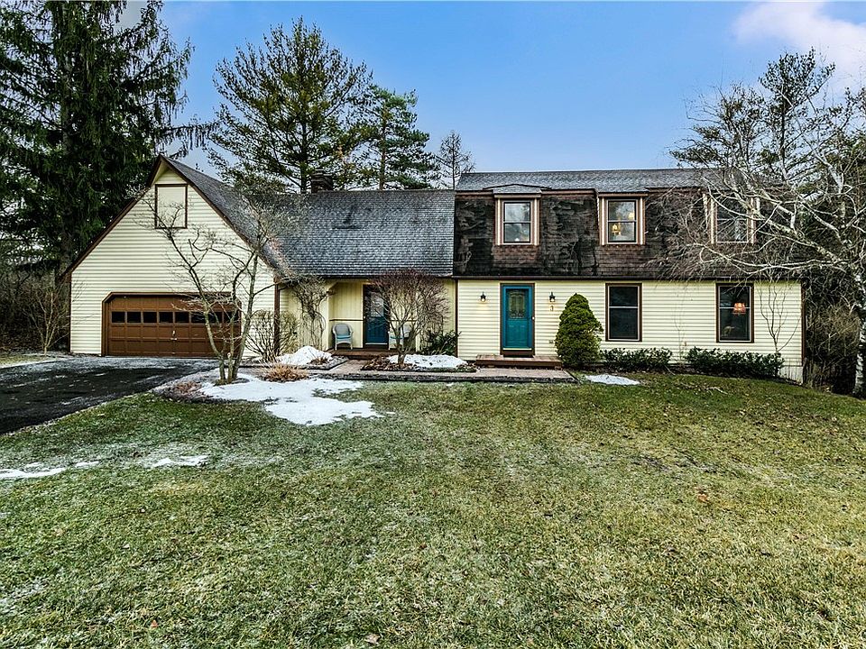 1st image of 3 Woodview Ter