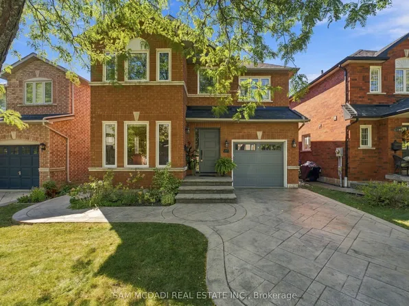 2148 Nightstar Dr, Oakville, ON L6M 3R1