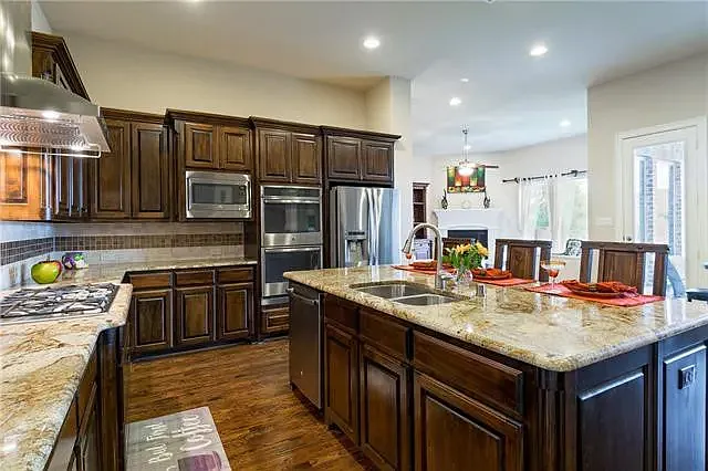 7215 Marquis Ln — Photo 8