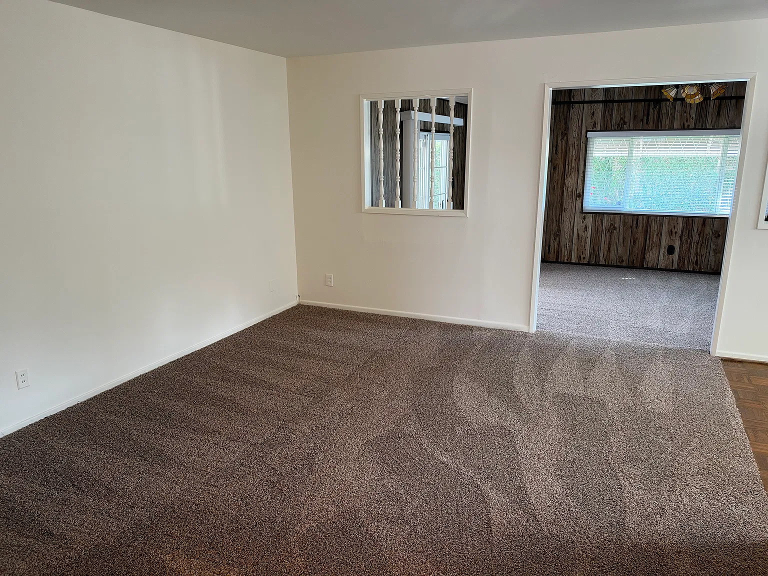 3 bed, 1382 sqft, $3,595 — Photo 2