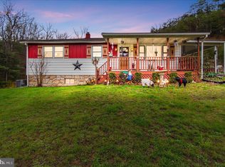 14040 Hollow Rd, Hancock, MD 21750