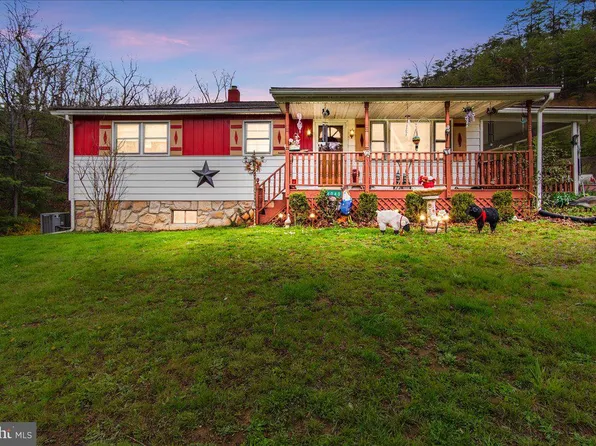 14040 Hollow Rd, Hancock, MD 21750