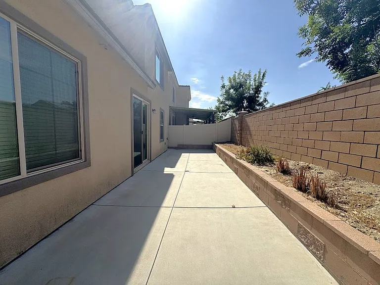 1014 W Buttercup Ln — Photo 34