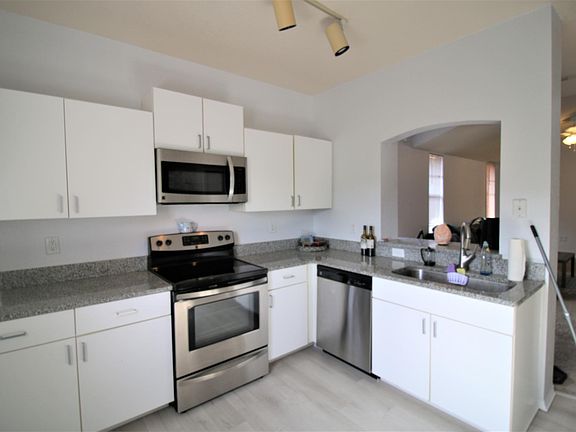 4th image of 132 Vista Verdi 316 Cir