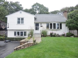132 Valley Rd, Needham, MA 02492