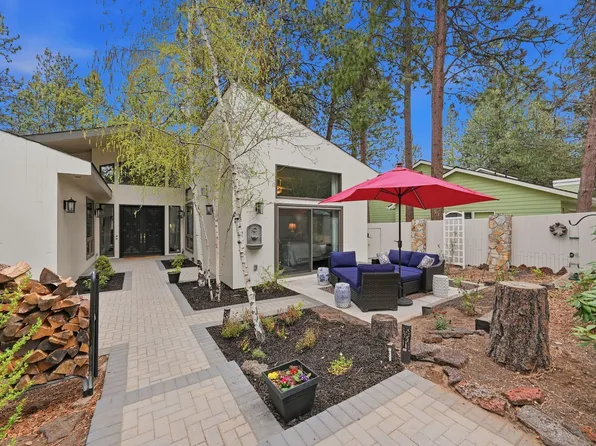 20344 Donkey Sled Rd, Bend, OR 97702