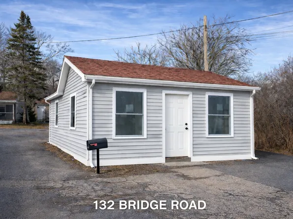 (undisclosed Address), Salisbury, MA 01952