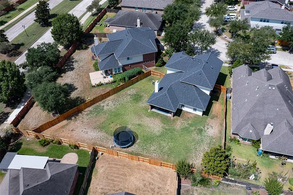 Building Photo - 5902 Preserve Ln