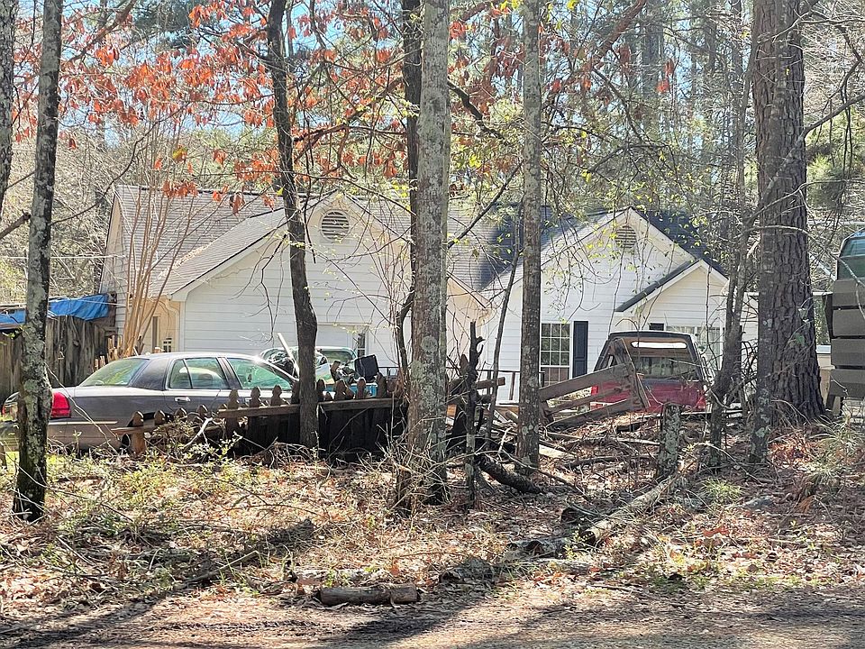 1st image of 195 Green Cir