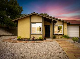 1744 Round Tree Dr, Oceanside, CA 92056