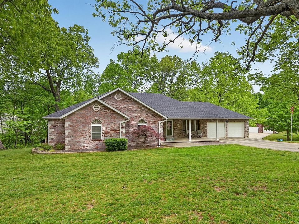 1st image of 714 Laurel Circle