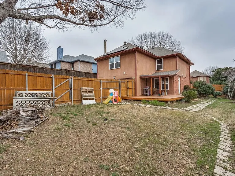 606 Bandera St — Photo 21