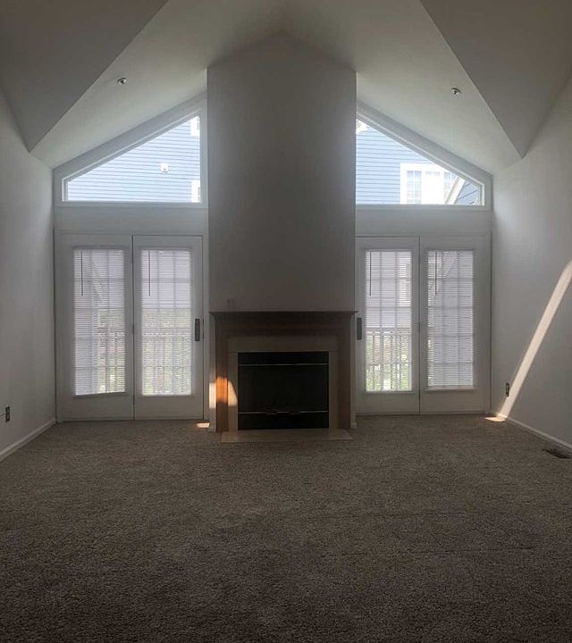 1st image of 251 Cambridge Dr