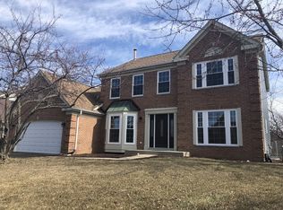 1520 Birmingham Ln, Crystal Lake, IL 60014