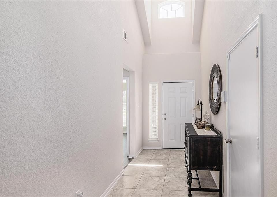 ENTRY WAY