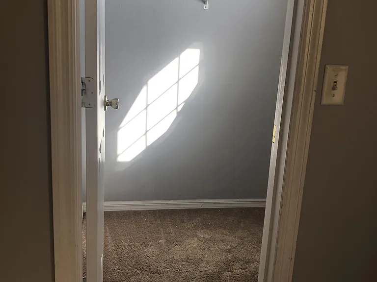 1222 Amazon Ln — Photo 12
