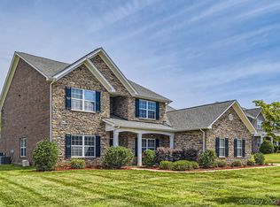 2003 Spring Rose Ln, Matthews, NC 28104