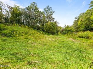 2886 Cedar Creek Rd, La Follette, TN 37766