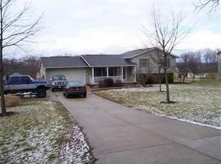 8839 Wilson Rd, Waynesville, OH 45068