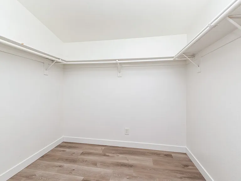 7525 Wandering St — Photo 11