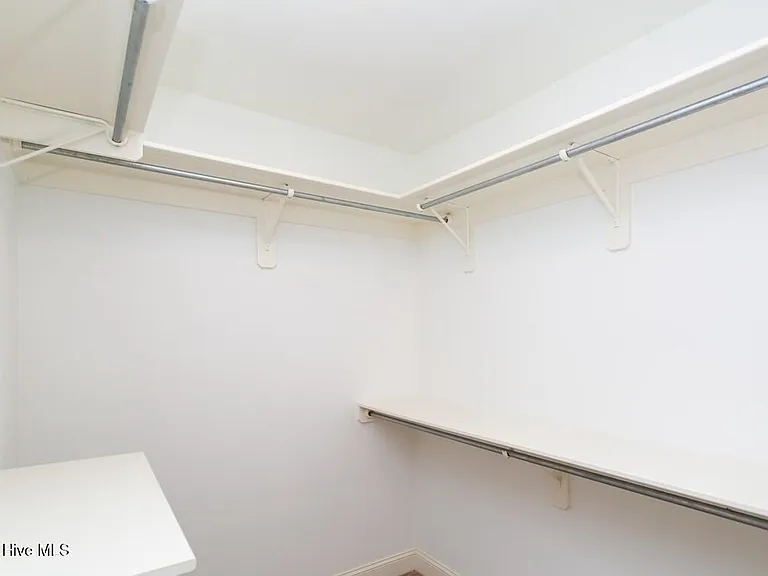 212 Orlando Way #C — Photo 8