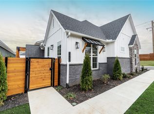 3402 SW Scoggins Rd, Bentonville, AR 72713