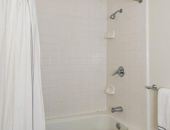 5th image of 88 Townsend St APT 403