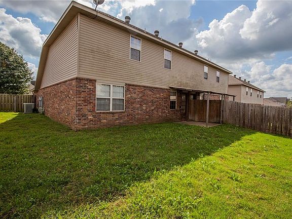 4th image of 3104 SW Deerfield Blvd