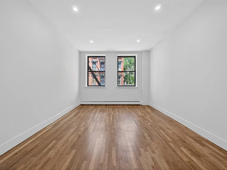 29 Avenue B #3B — Photo 1